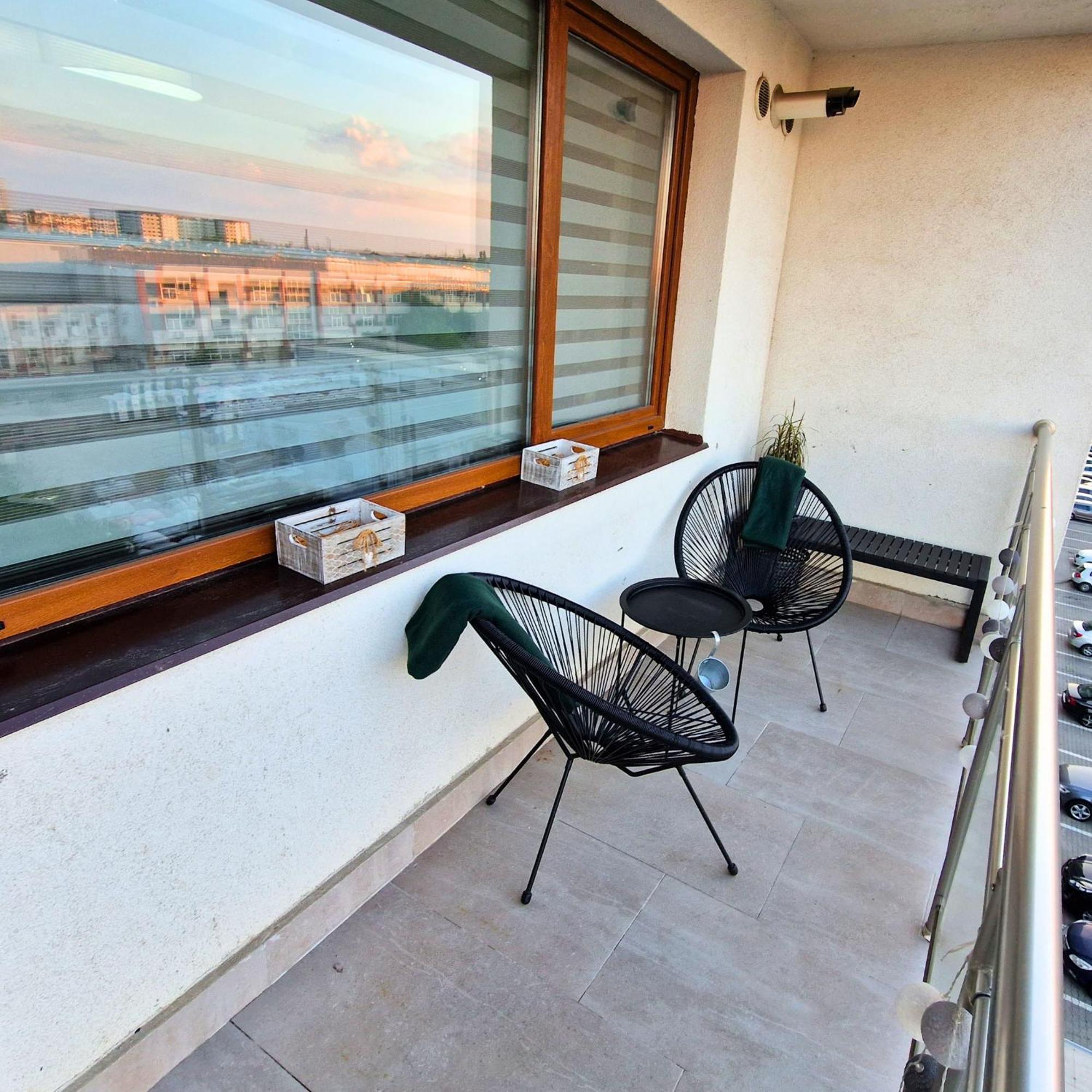 Apartment "Solar 48", Private Parking, One Bedroom Bukarest Eksteriør billede